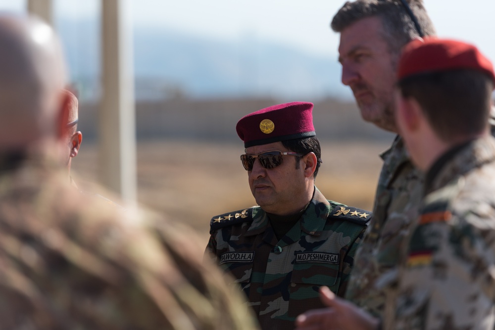 Coalition Advisors Assess Peshmerga Logistics Hub