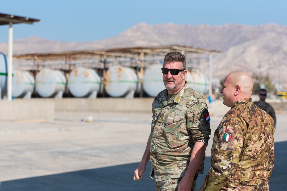 Coalition Advisors Assess Peshmerga Logistics Hub