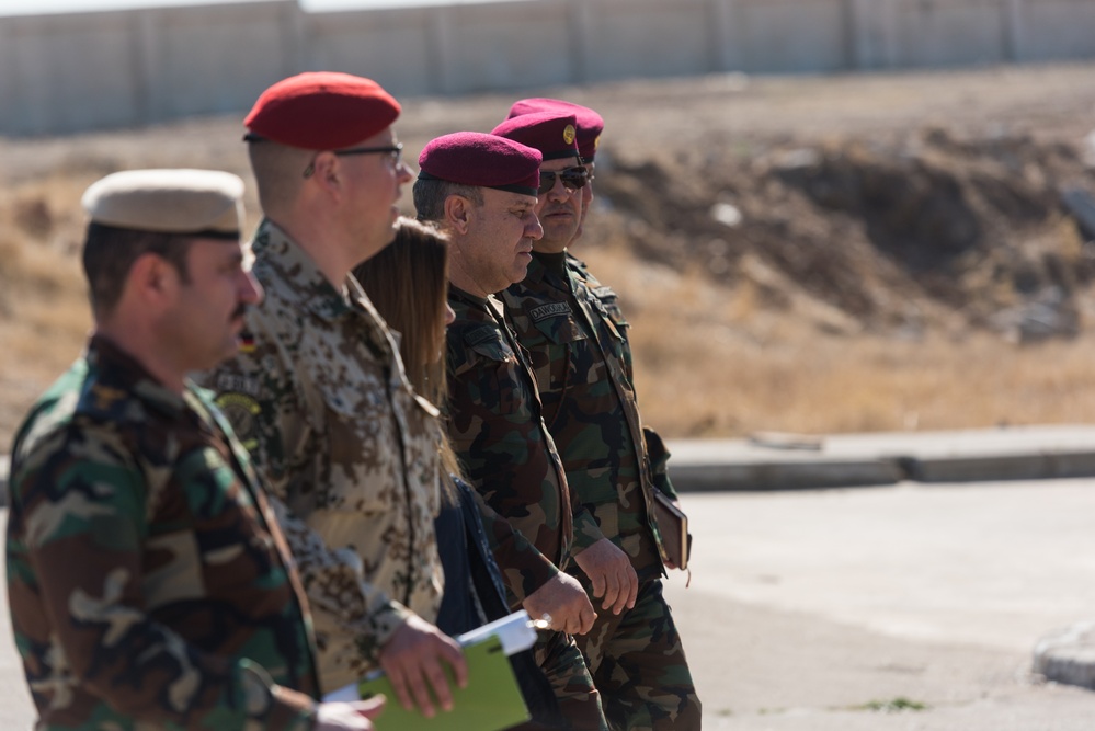 Coalition Advisors Assess Peshmerga Logistics Hub