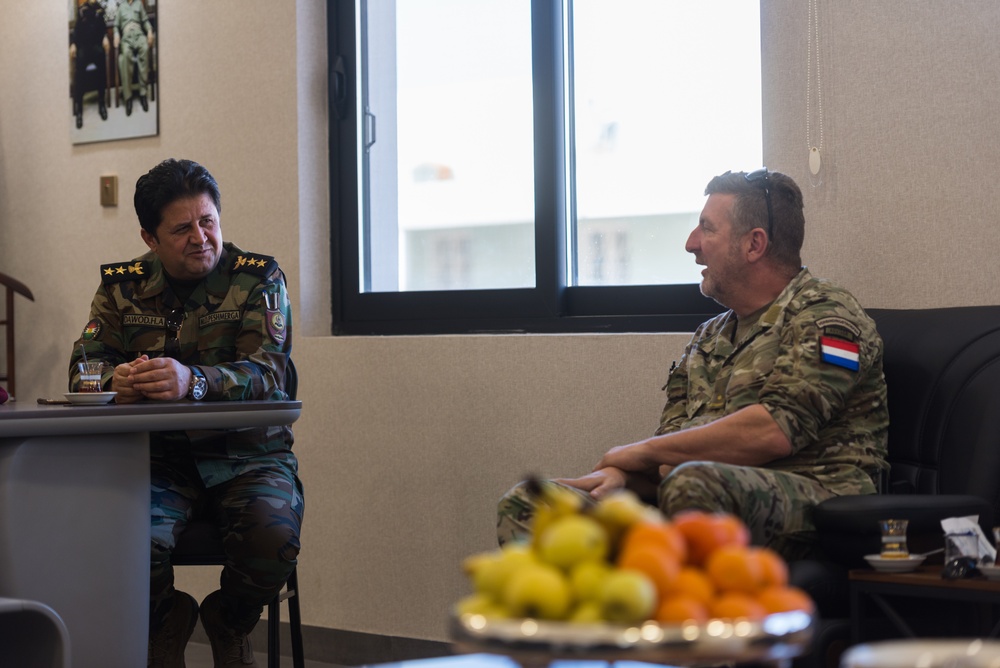 Coalition Advisors Assess Peshmerga Logistics Hub
