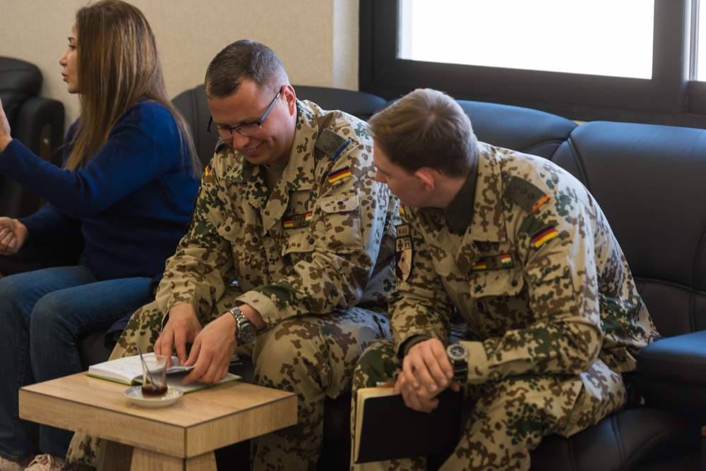 Coalition Advisors Assess Peshmerga Logistics Hub