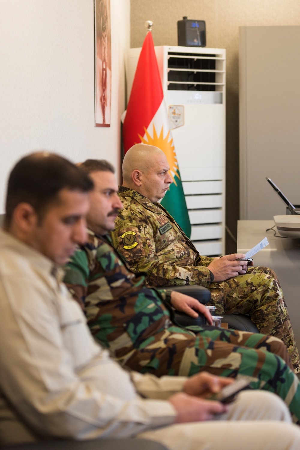 Coalition Advisors Assess Peshmerga Logistics Hub