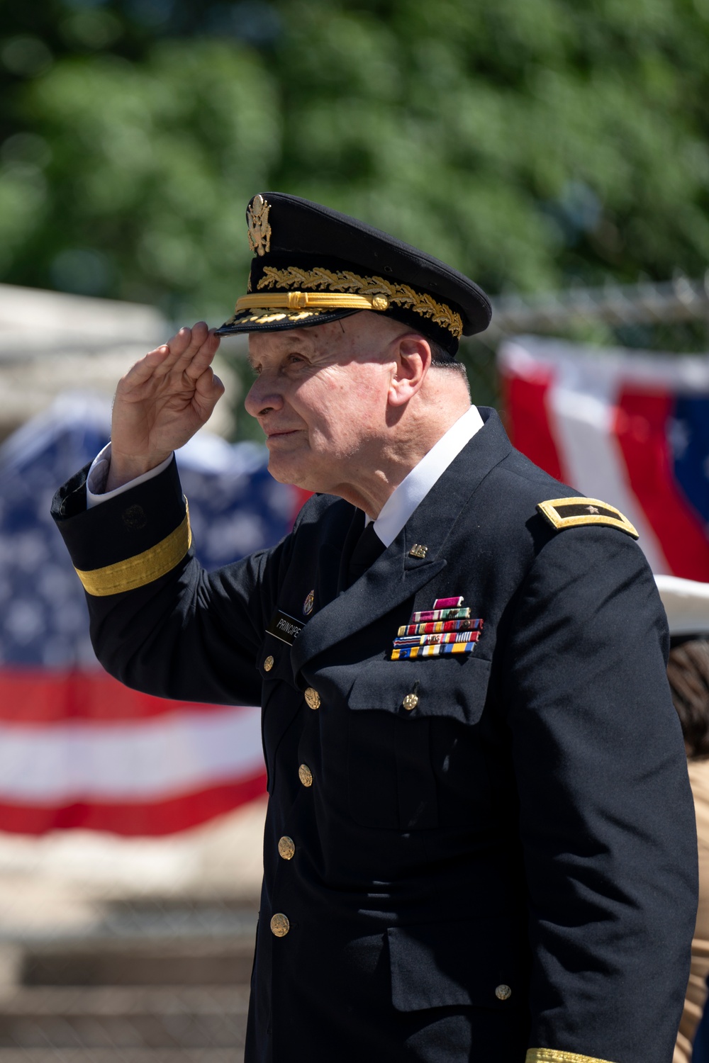 FWNY25: U.S. Marines and Sailors hold wreath laying ceremony