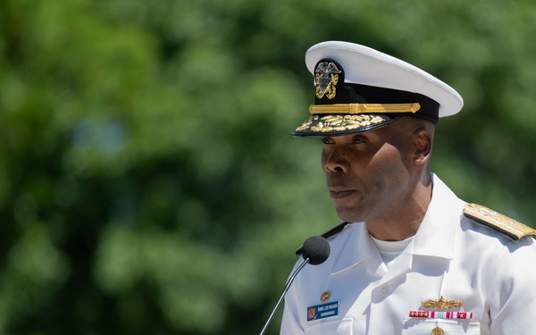FWNY25: U.S. Marines and Sailors hold wreath laying ceremony