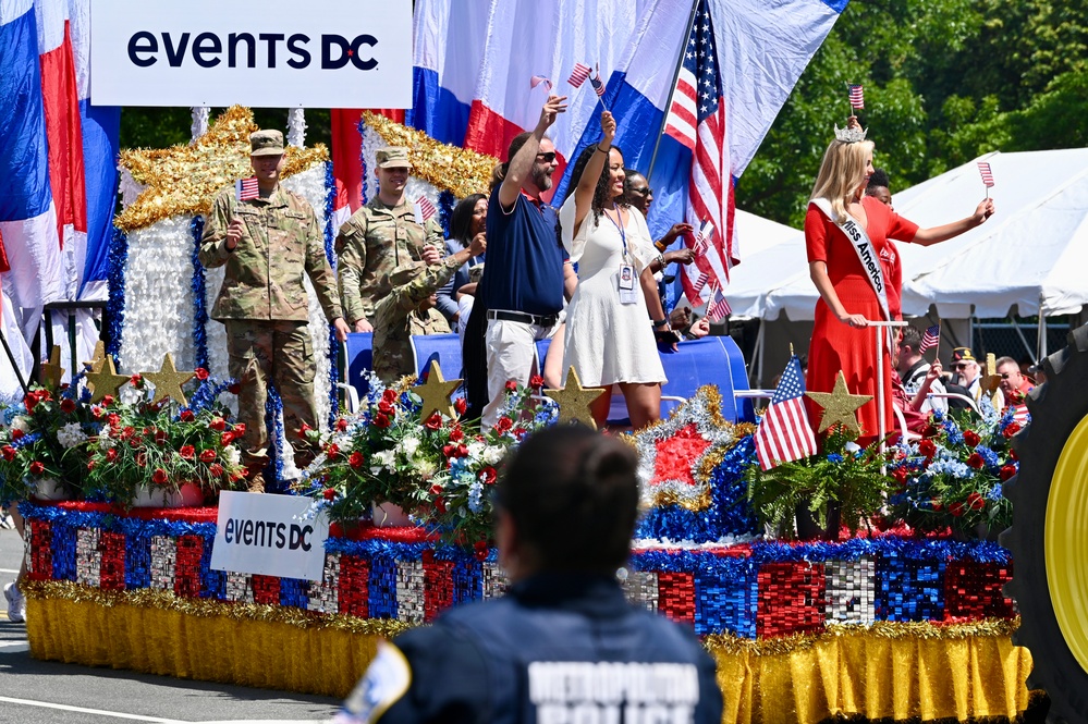 D.C. National Guard Participate in the 2025 National Memorial Day Parade