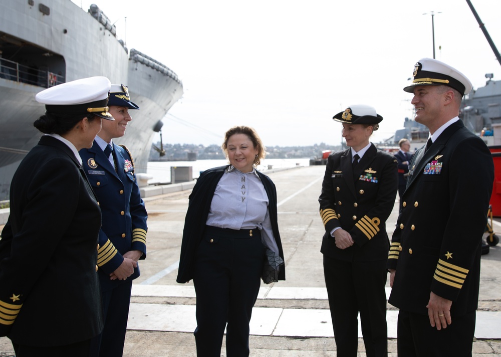 U.S. Consul General of Australia Meets with BLR &amp; C&amp;F Leadership