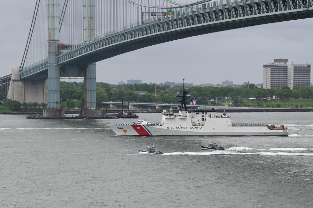 U.S. Coast Guard and Navy vessels participate in the Parade of Ships for Fleet Week New York 2025