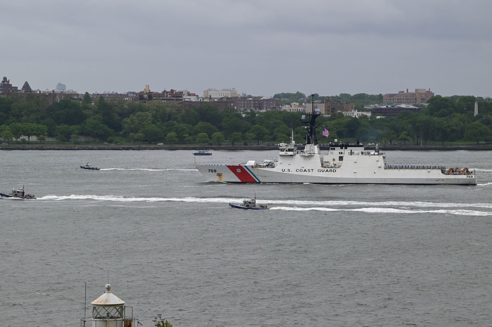 U.S. Coast Guard and Navy vessels participate in the Parade of Ships for Fleet Week New York 2025
