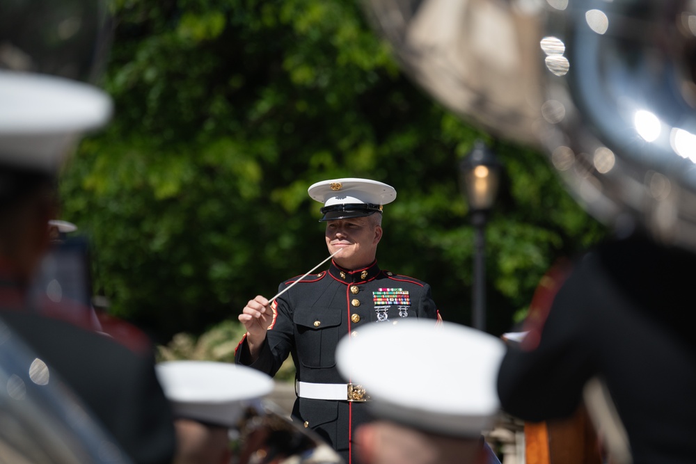 FWNY25; U.S. Marines and Sailors hold wreath laying ceremony