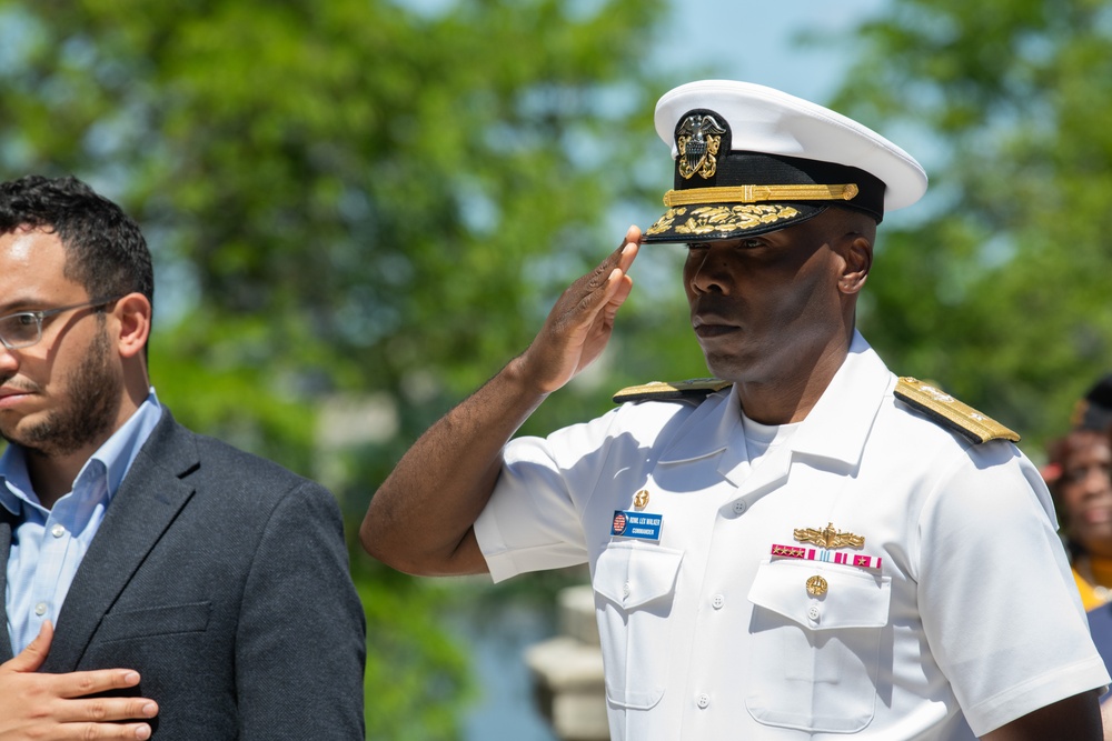 FWNY25; U.S. Marines and Sailors hold wreath laying ceremony