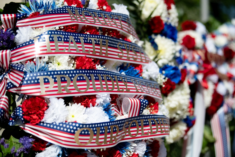 FWNY25; U.S. Marines and Sailors hold wreath laying ceremony