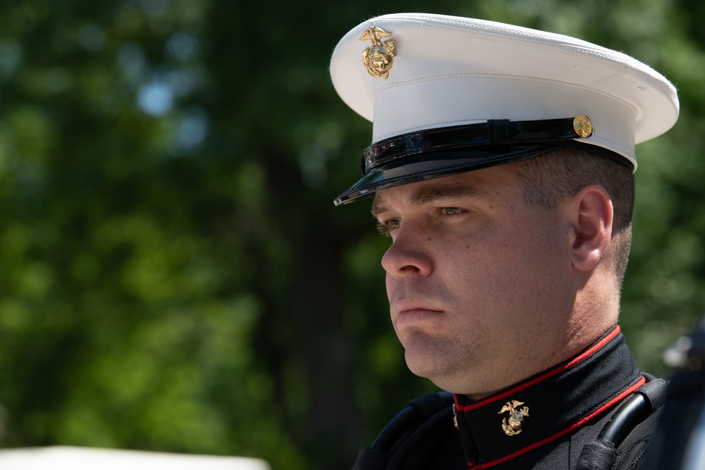 FWNY25; U.S. Marines and Sailors hold wreath laying ceremony