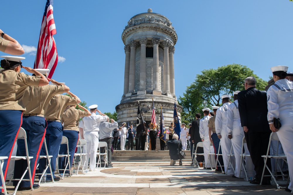 FWNY25; U.S. Marines and Sailors hold wreath laying ceremony