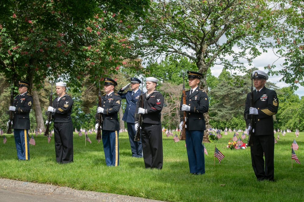 Memorial Day Observance at Willamette National Cemetery 2025