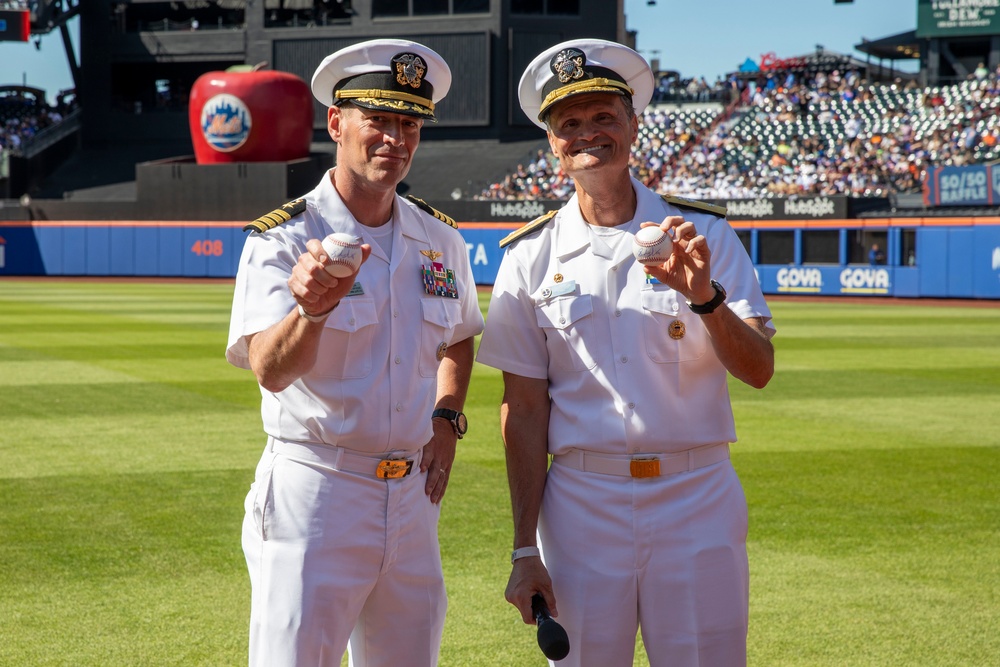 Service Members attend Memorial Day New York Mets game