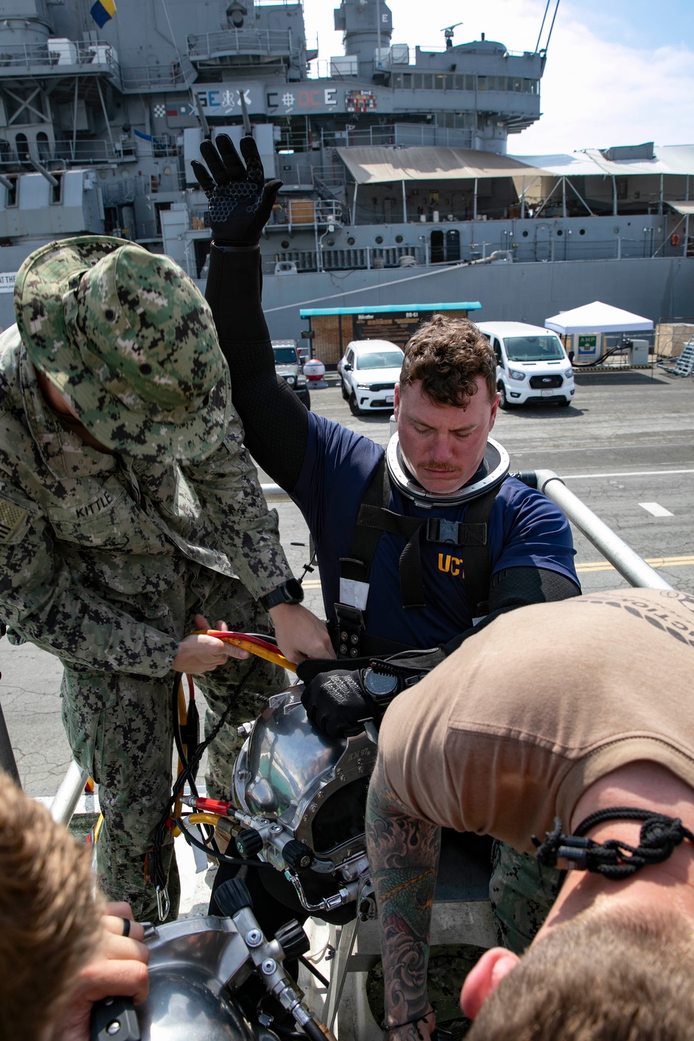 U.S. Navy Underwater Construction Mechanics at LA Fleet Week
