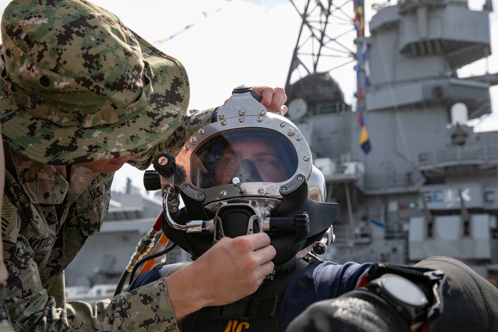 U.S. Navy Underwater Construction Mechanics at LA Fleet Week
