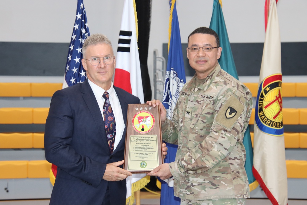 403rd Army Field Support Brigade units recognized with DA-level awards