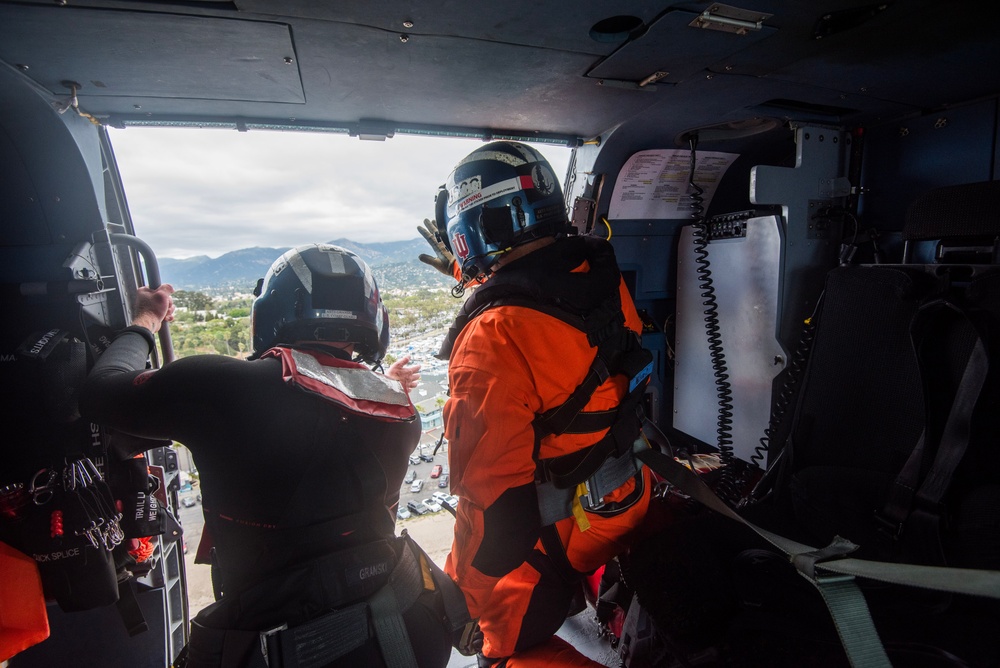 Coast Guard Air Crew Demonstrates Life-Saving Techniques in Santa Barbara Exercise