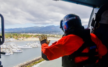 Coast Guard Air Crew Demonstrates Life-Saving Techniques in Santa Barbara Exercise