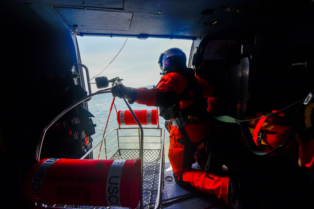 Coast Guard Air Crew Demonstrates Life-Saving Techniques in Santa Barbara Exercise