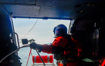 Coast Guard Air Crew Demonstrates Life-Saving Techniques in Santa Barbara Exercise
