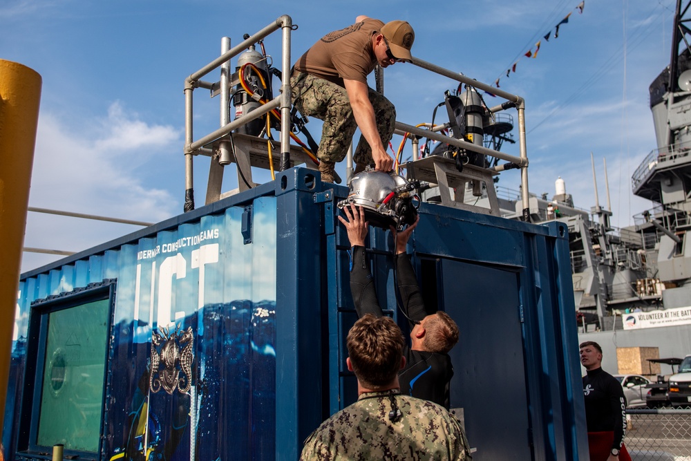 UCT-2 Seabees at Los Angeles Fleet Week