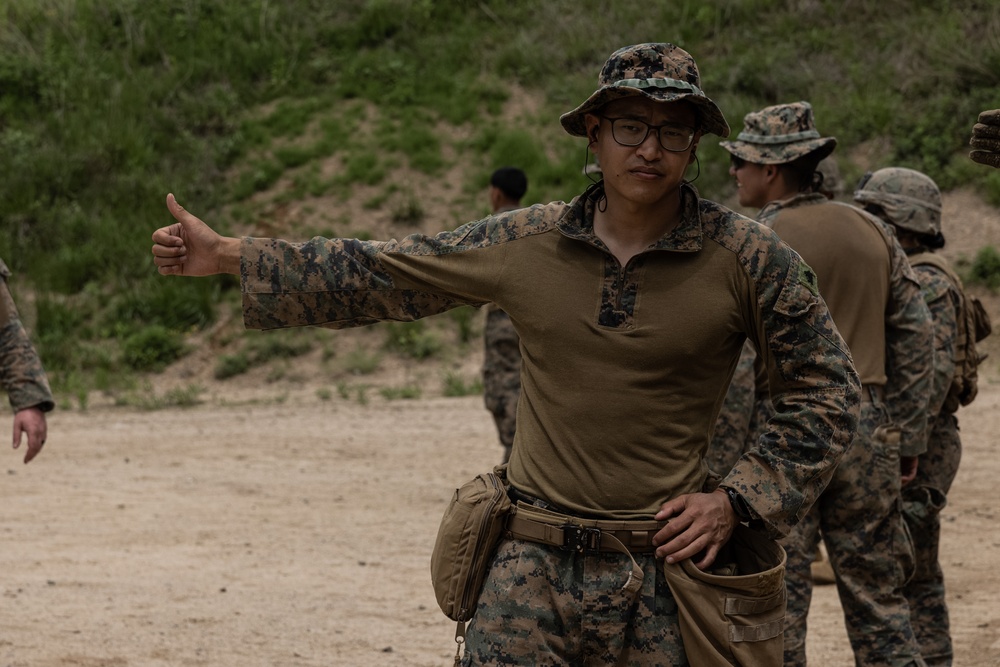 Activated Reserve Marines Conduct a Live Fire Range during Korea Viper 25.4