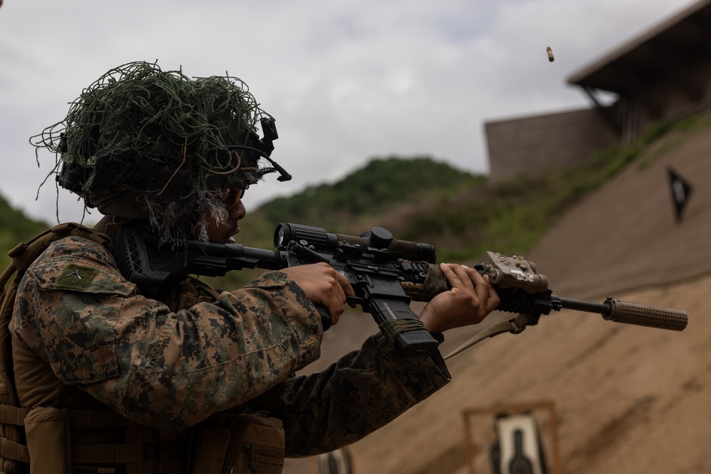 Activated Reserve Marines Conduct a Live Fire Range during Korea Viper 25.4