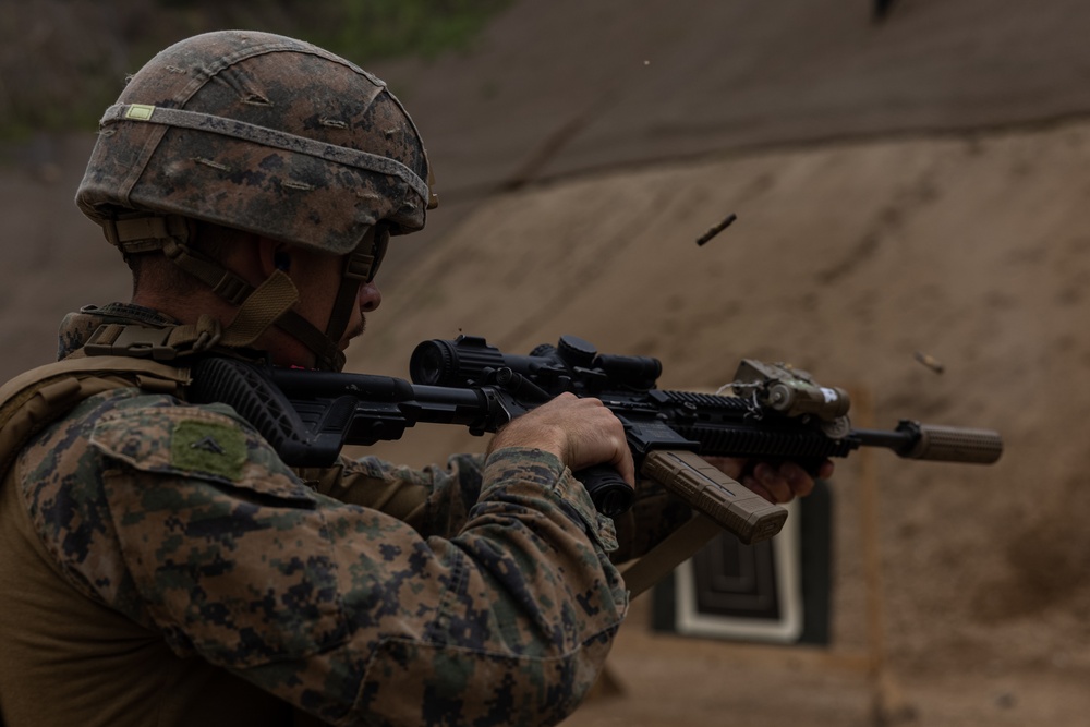 Activated Reserve Marines Conduct a Live Fire Range during Korea Viper 25.4