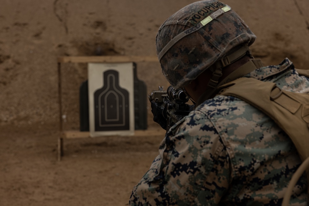 Activated Reserve Marines Conduct a Live Fire Range during Korea Viper 25.4