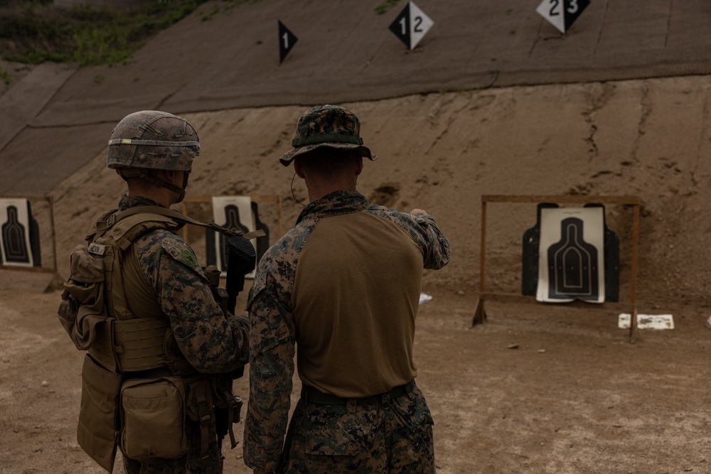 Activated Reserve Marines Conduct a Live Fire Range during Korea Viper 25.4