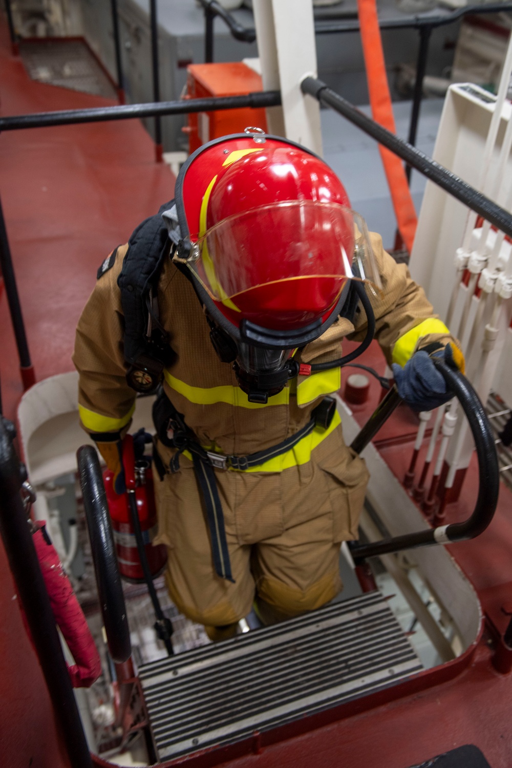 USS Higbee Conducts Damage Control Drill