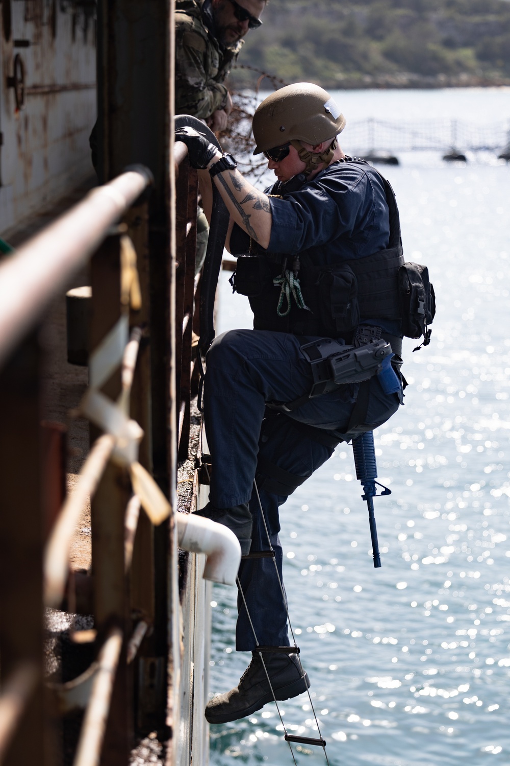 USS Oscar Austin (DDG 79) Conducts Visit, Board, Search and Seizure (VBSS) Certification in Souda Bay, Greece
