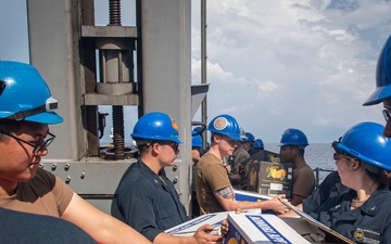 USS Higbee Conducts a Replenishment-at-Sea