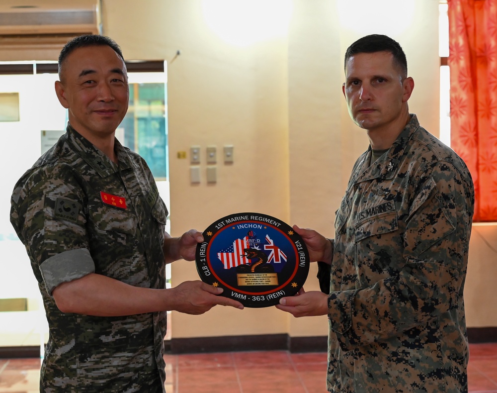 KAMANDAG 9: MRF-D 25.3 and ROKMC conduct key leader engagement