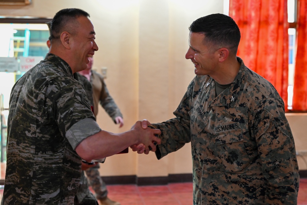 KAMANDAG 9: MRF-D 25.3 and ROKMC conduct key leader engagement