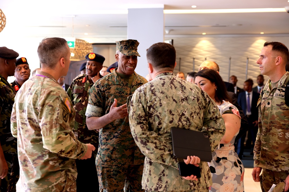U.S. Marine Corps Gen. Michael Langley conducts a walkthrough with Kenyan Gen. Charles Kahariri at the African Chiefs of Defense Conference 2025