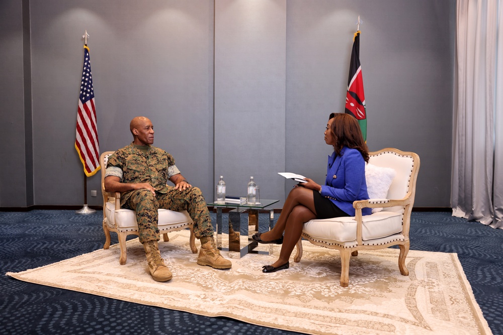 U.S. Marine Corps Gen. Michael Langley meets with journalist at the African Chiefs of Defense Conference 2025