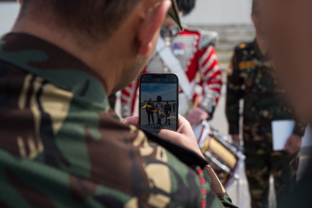 Peshmerga Conduct Graduation Ceremony with Coalition