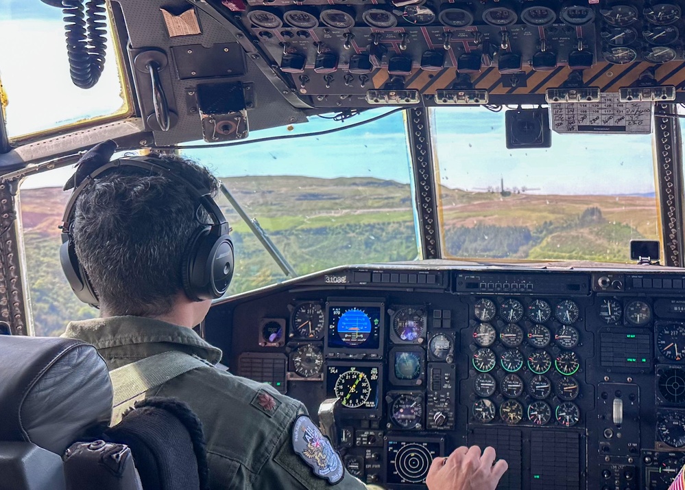 94th Airlift Wing sharpens readiness over unfamiliar, congested airspace