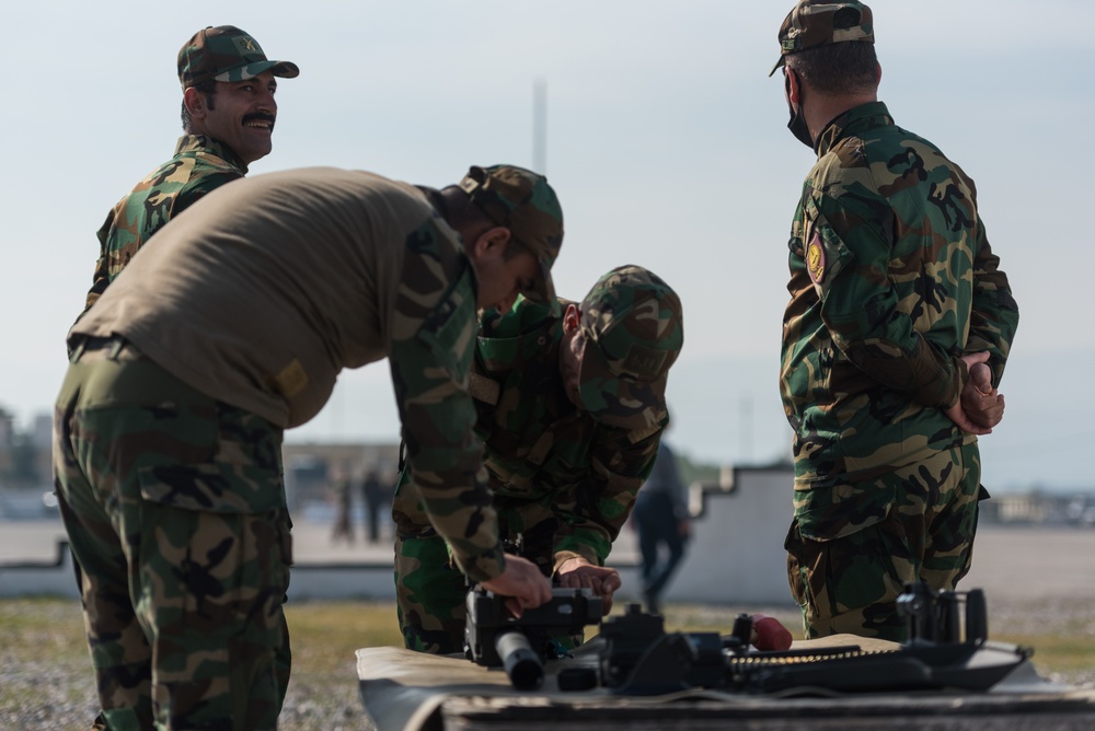Peshmerga Conduct Graduation Ceremony with Coalition