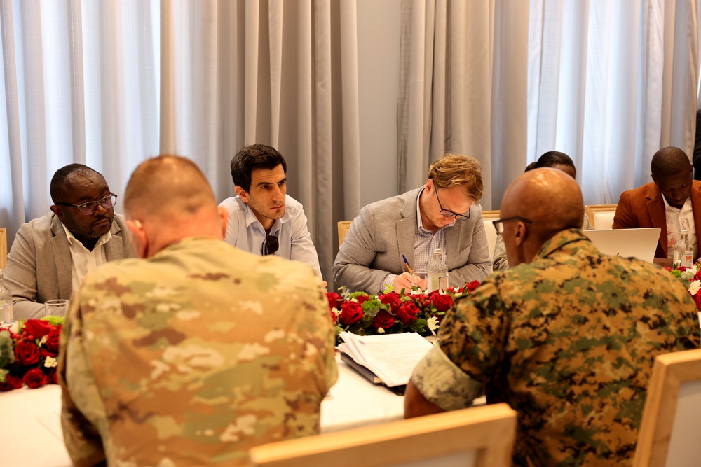 Gen. Michael Langley meets with journalists during African Chiefs of Defense Conference 2025