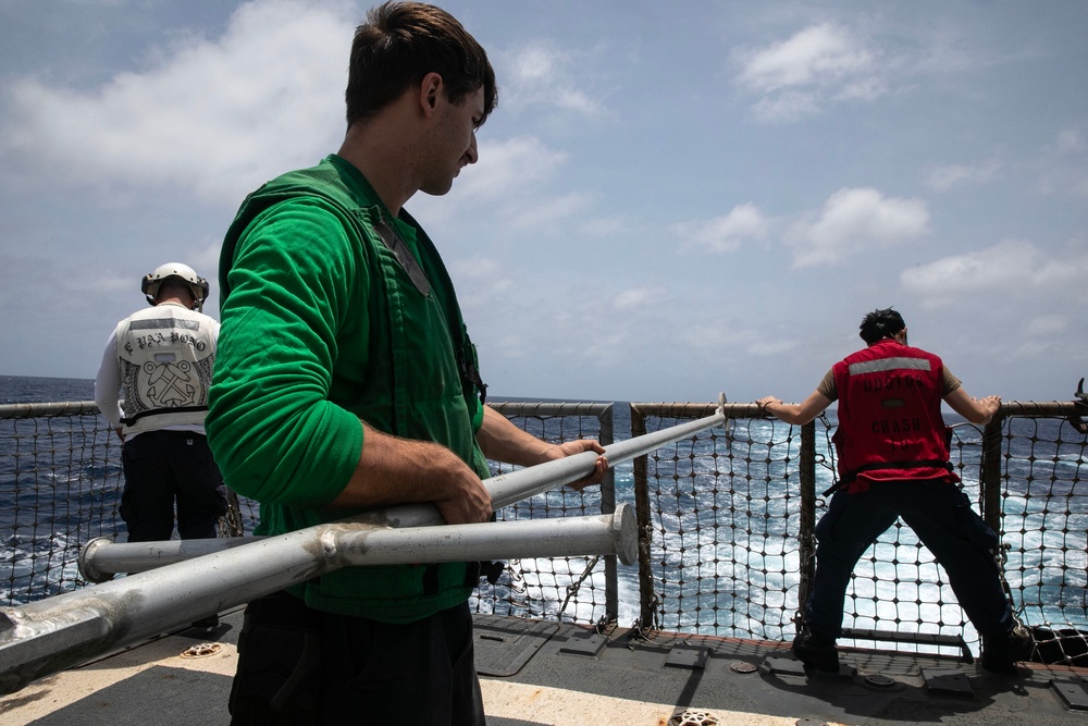 USS Wayne E. Meyer conducts operations in the U.S. Central Command area of responsibility as part of the Carl Vinson Carrier Strike Group