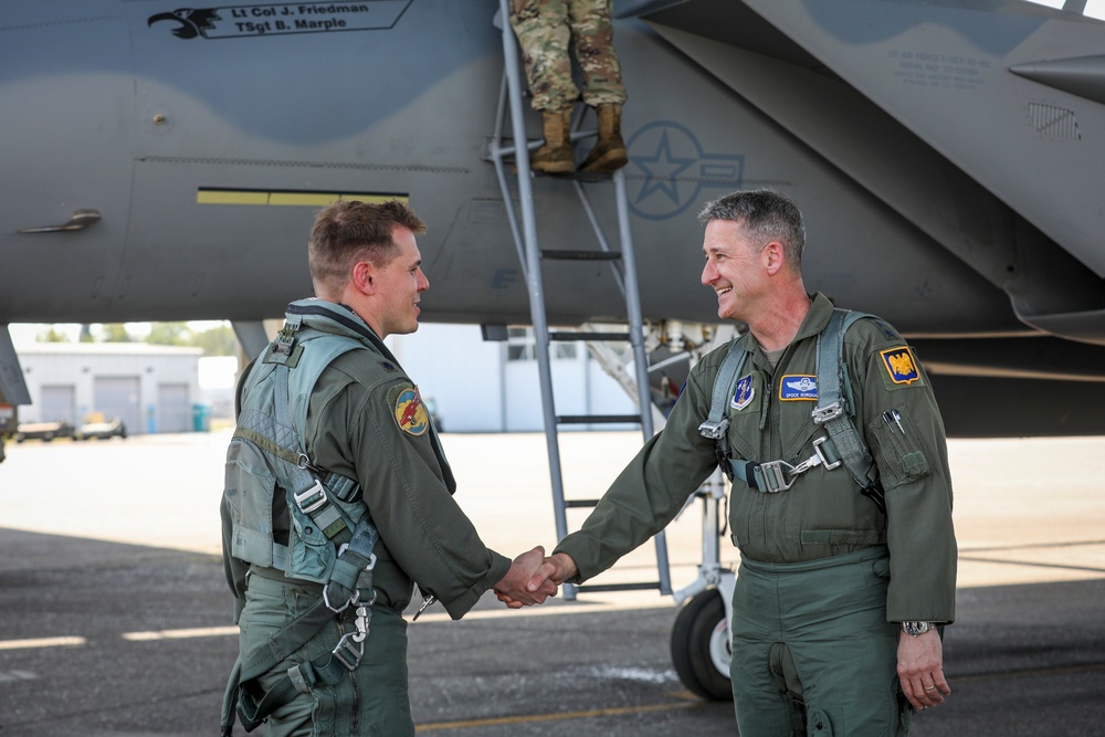 Nordhaus visits Oregon Guard's 142nd Wing