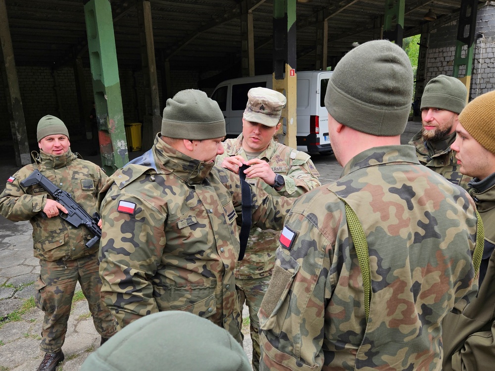 U.S. Army and Polish Territorial Defense Forces Conduct Joint Medical Training Exercise