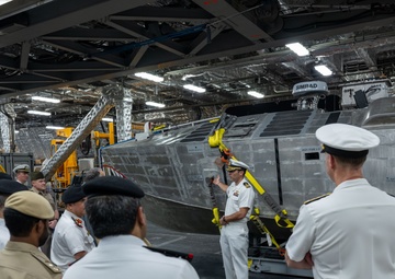 USS Canberra Arrives in Bahrain