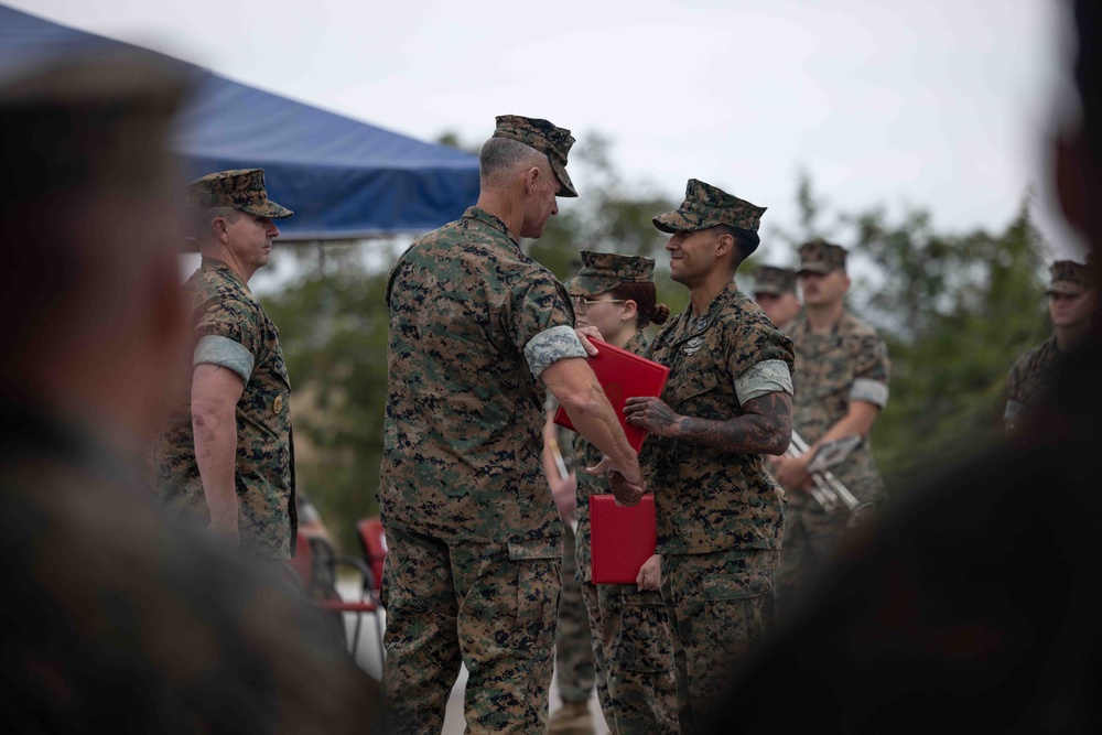 1st MARDIV holds quarterly colors ceremony