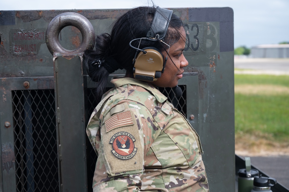 94th Airlift Wing sharpens readiness over unfamiliar, congested airspace