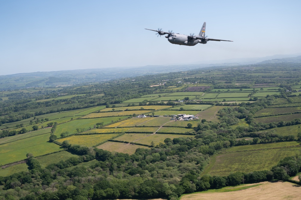 94th Airlift Wing sharpens readiness over unfamiliar, congested airspace
